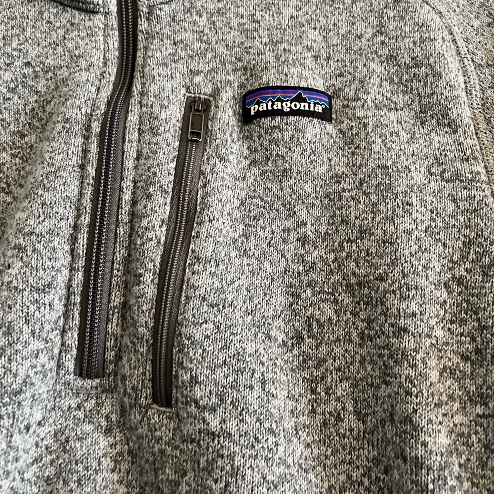 Men’s Gray Patagonia Quarter Zip Jacket Size Small - Picture 2 of 3